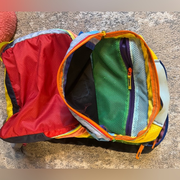 Cotopaxi backpack - Picture 4 of 4